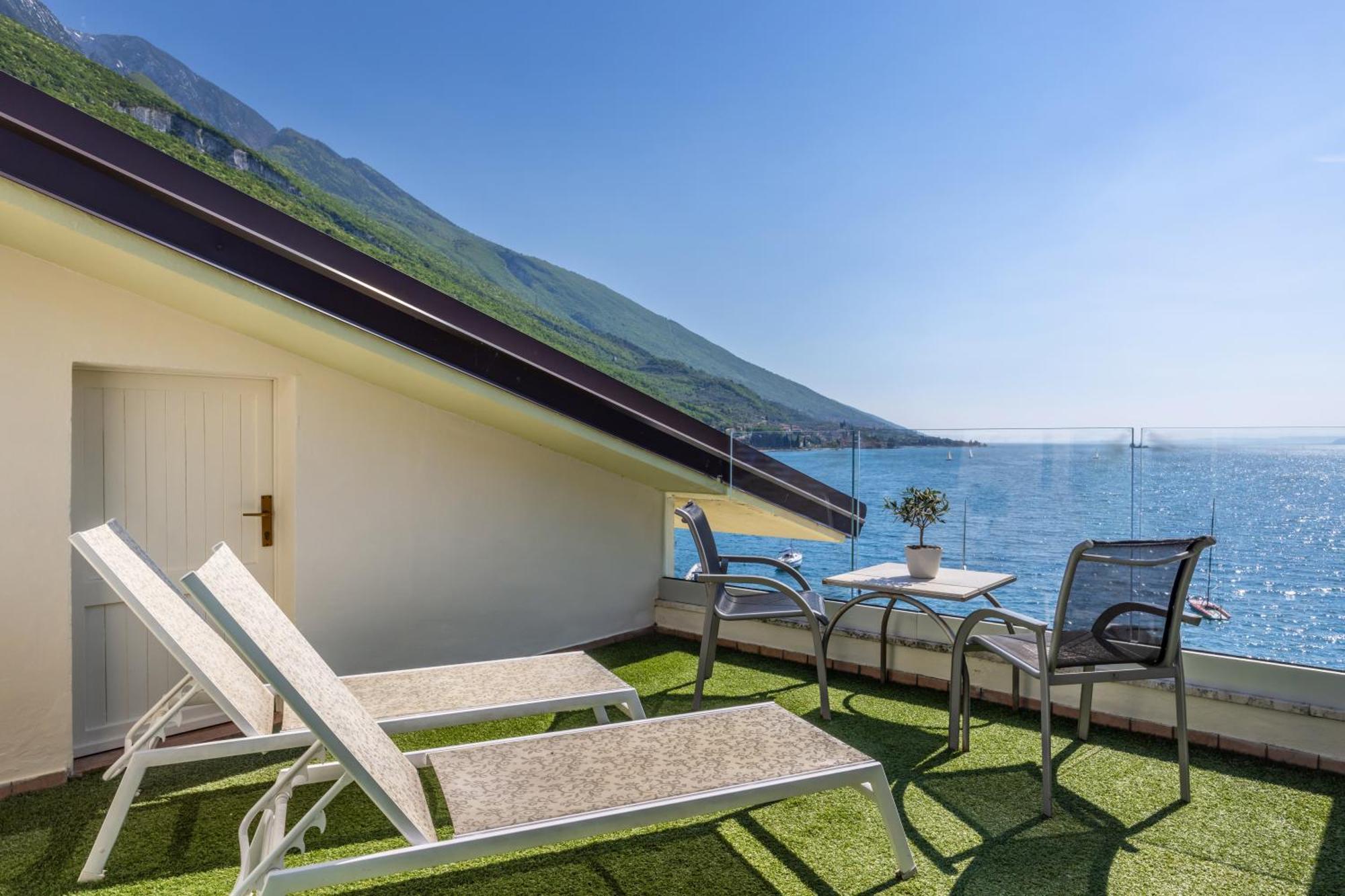 Hotel Val Di Sogno - Adults Only Malcesine Rum bild